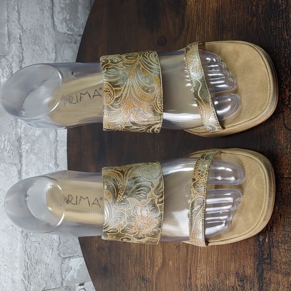 Prima Tooled Faux Leather Platform Heels - Picture 3 of 11